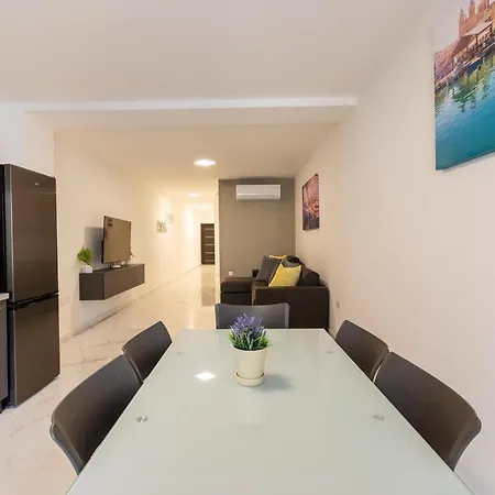 Sunny By 360 Estates