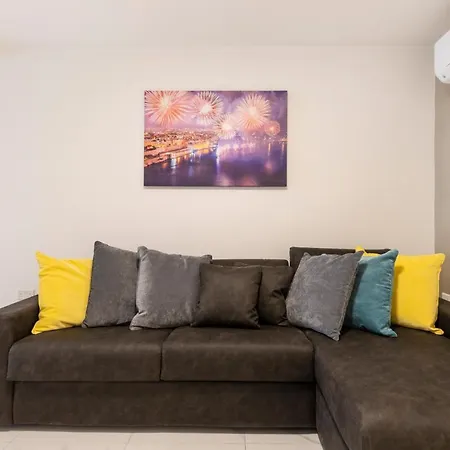 Sunny By 360 Estates