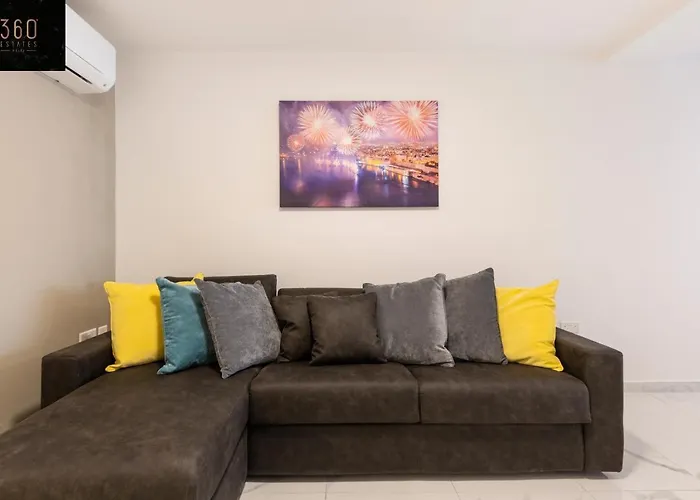 Sunny By 360 Estates *