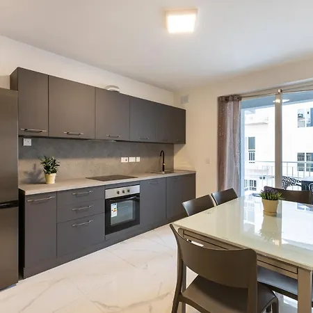 Sunny By 360 Estates * 圣保罗湾城